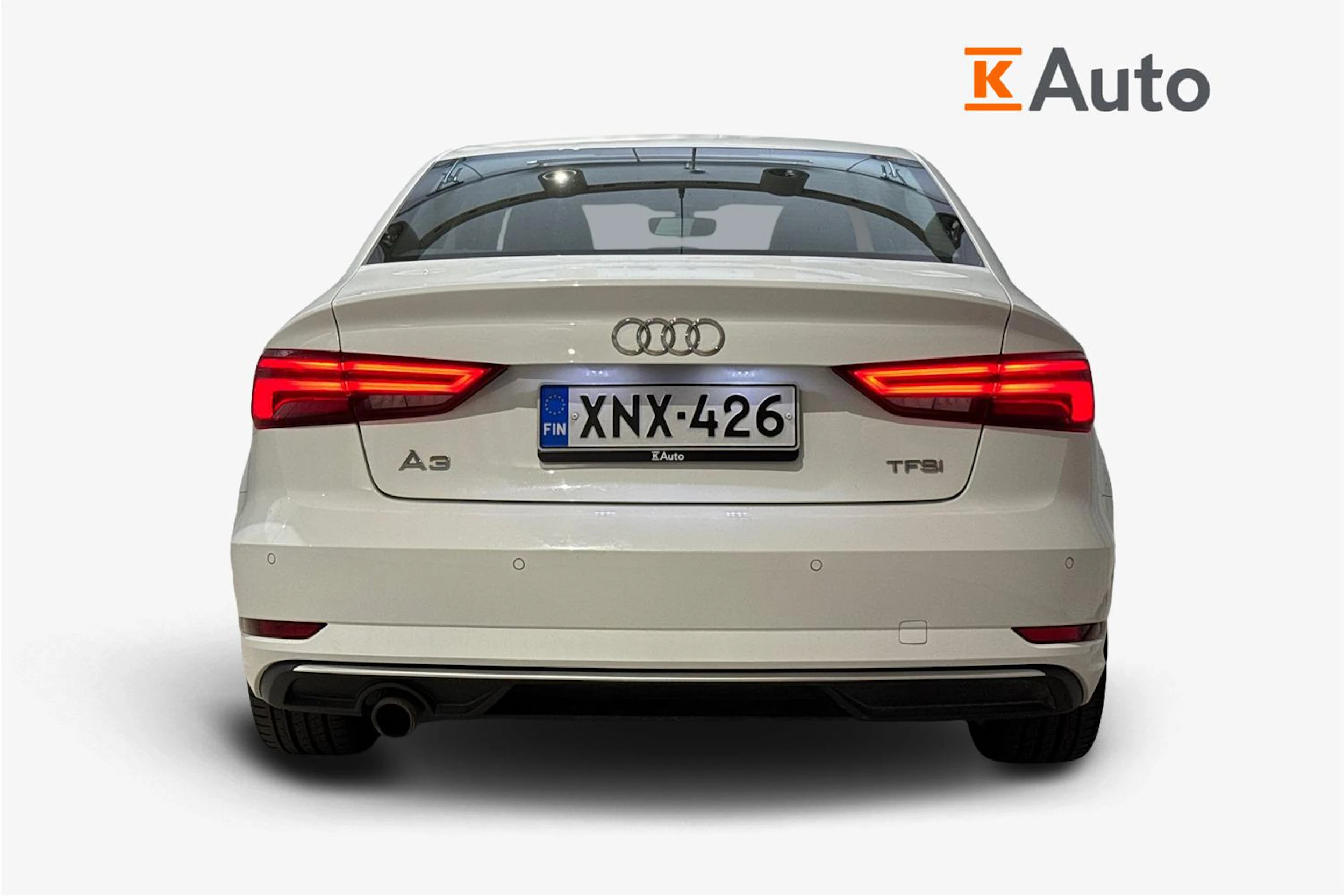valkoinen Audi A3 2016 kuva 3.