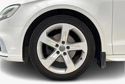 valkoinen Audi A3 2016 kuva 9.
