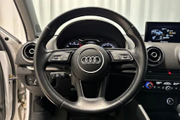 valkoinen Audi A3 2016 kuva 15.