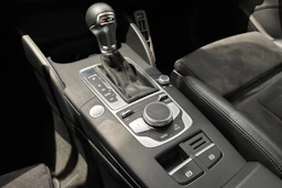 valkoinen Audi A3 2016 kuva 23.