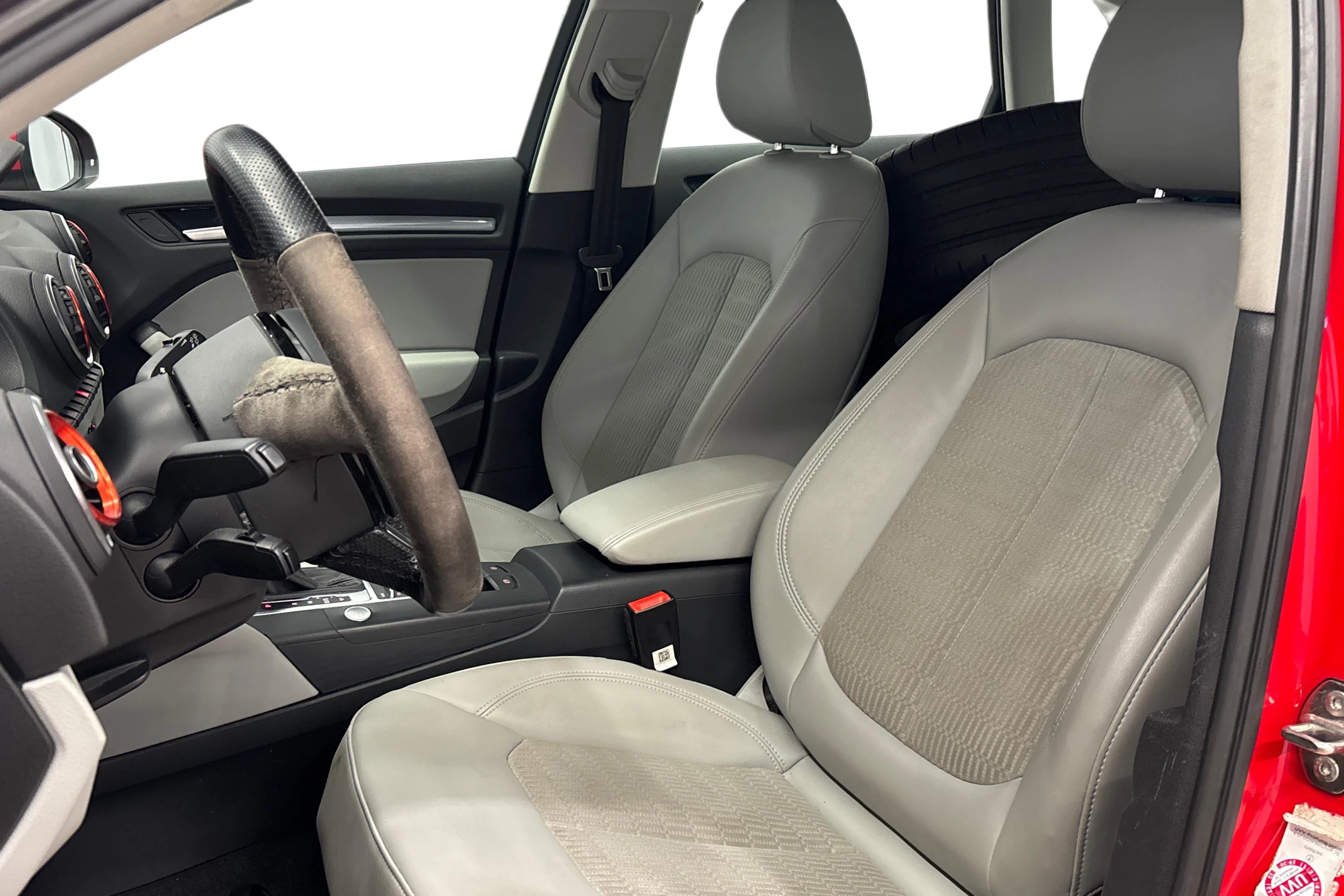 punainen Audi A3 2016 kuva 7.