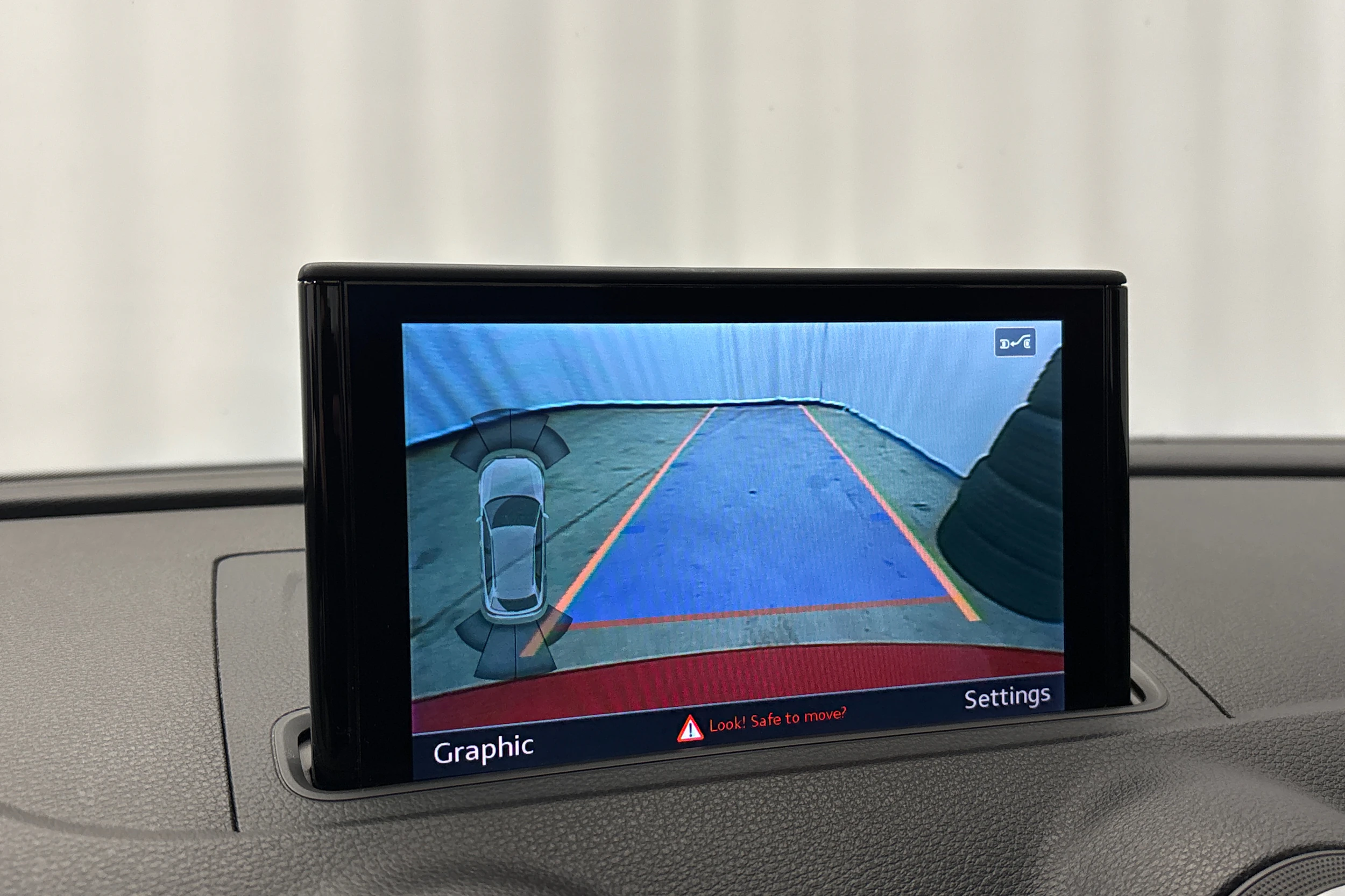 punainen Audi A3 2016 kuva 16.