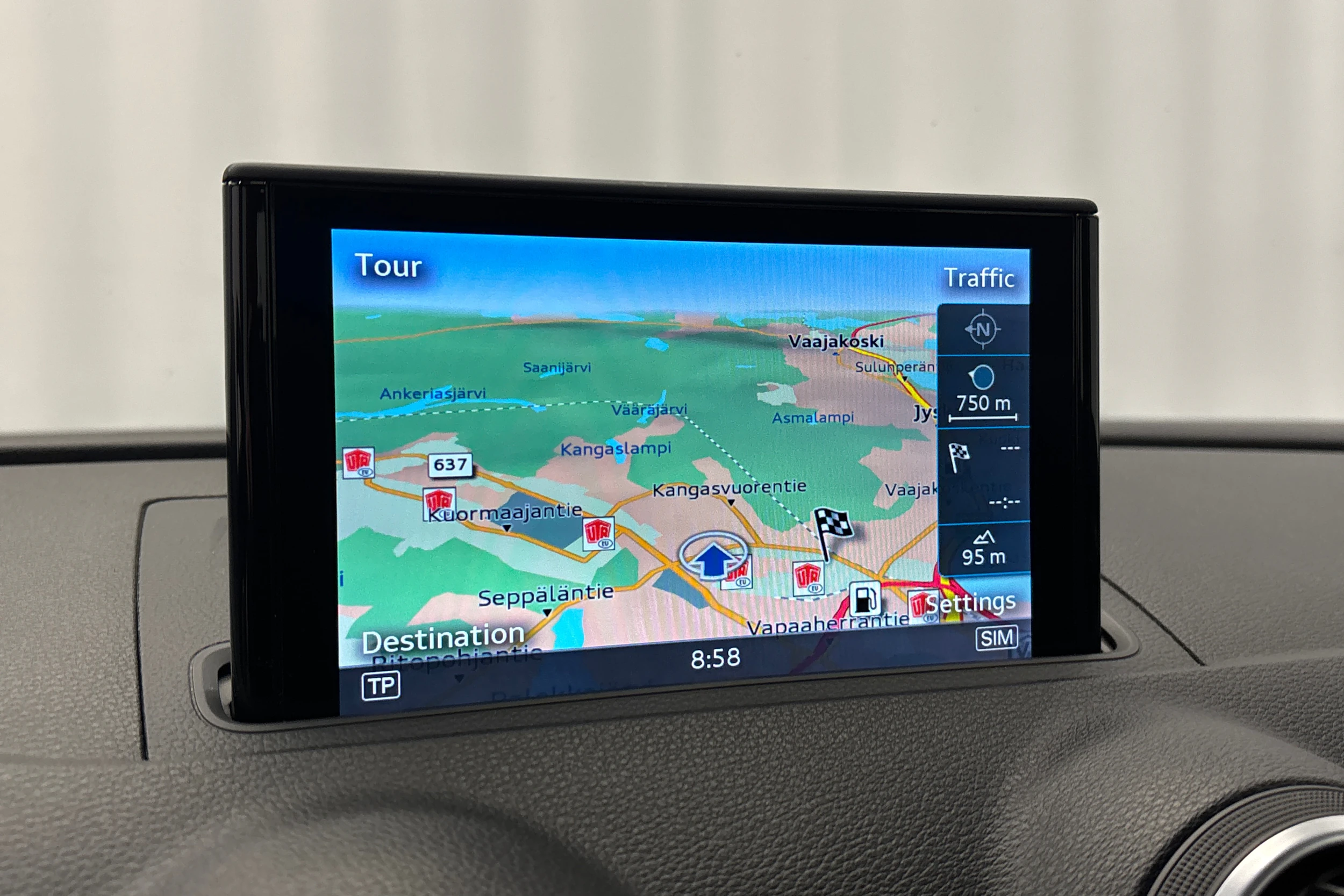 punainen Audi A3 2016 kuva 17.