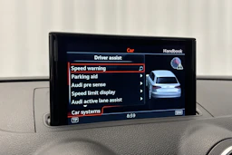 punainen Audi A3 2016 kuva 19.