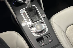 punainen Audi A3 2016 kuva 22.