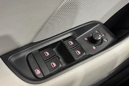 punainen Audi A3 2016 kuva 24.