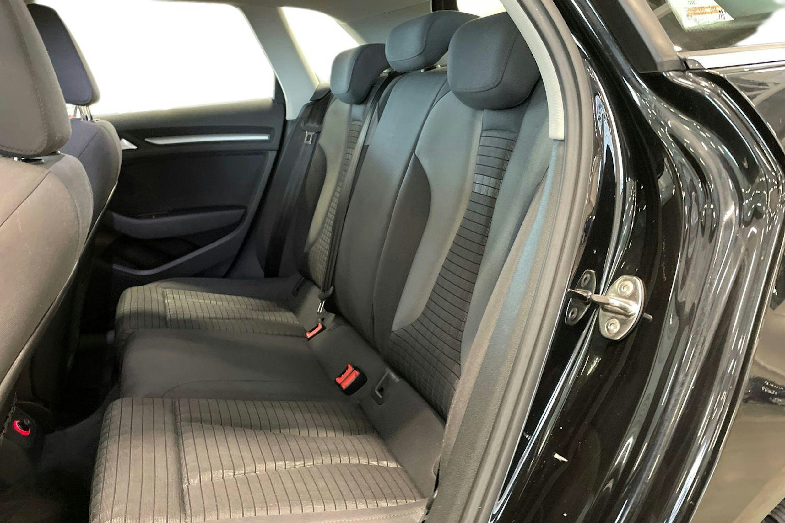 musta Audi A3 2016 kuva 10.