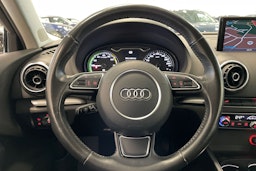 musta Audi A3 2016 kuva 15.