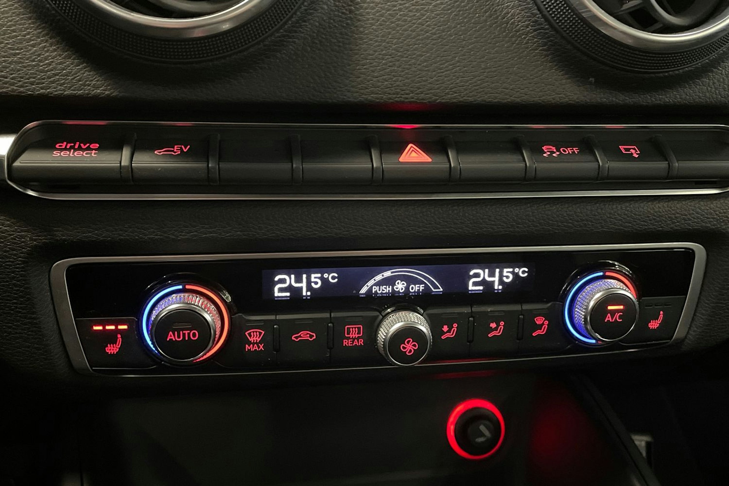 musta Audi A3 2016 kuva 27.