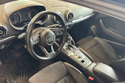 musta Audi A3 2017 kuva 6.