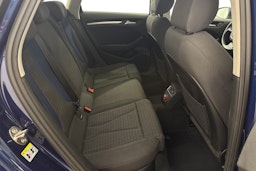 sininen Audi A3 2016 kuva 10.