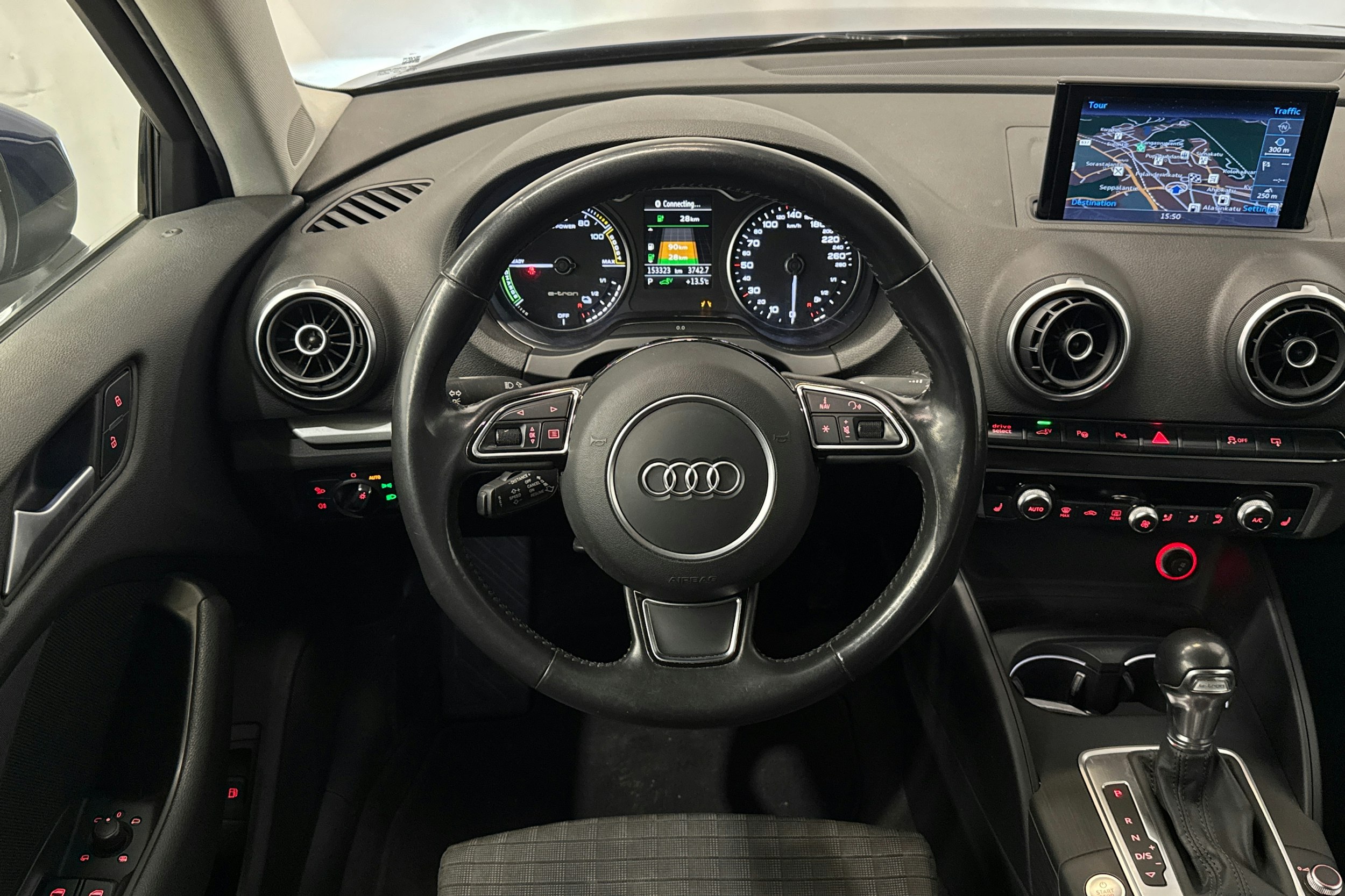 sininen Audi A3 2016 kuva 15.