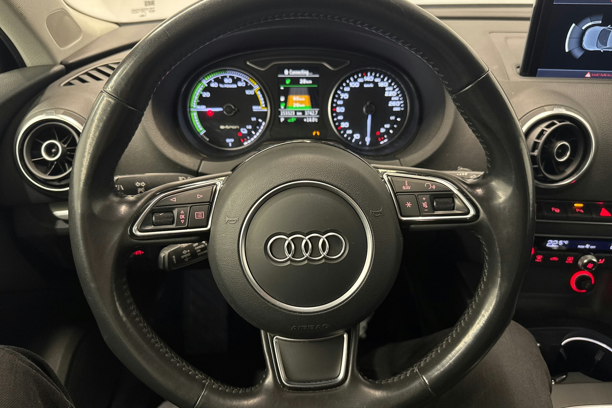 sininen Audi A3 2016 kuva 25.