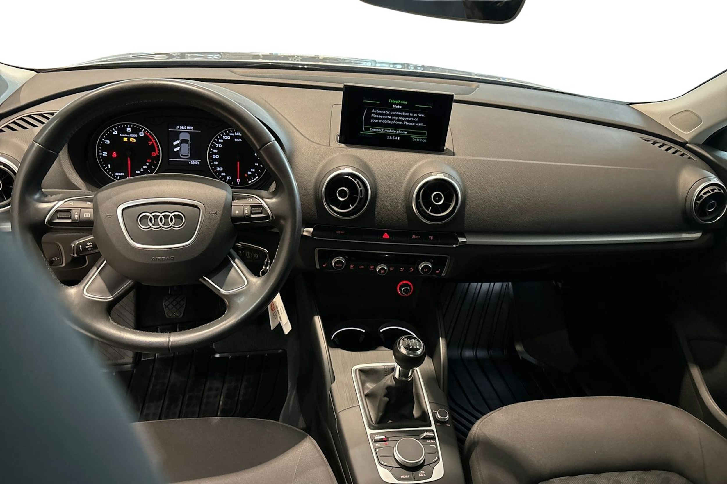 Hopea Audi A3 2016 kuva 9.