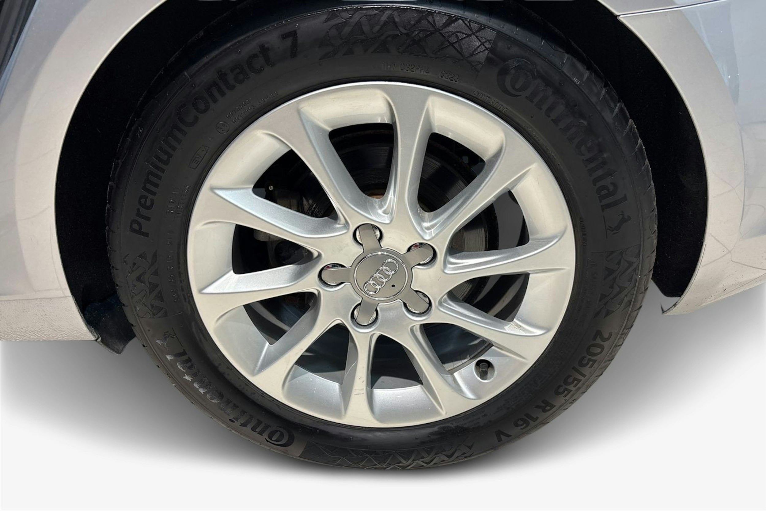 Hopea Audi A3 2016 kuva 11.