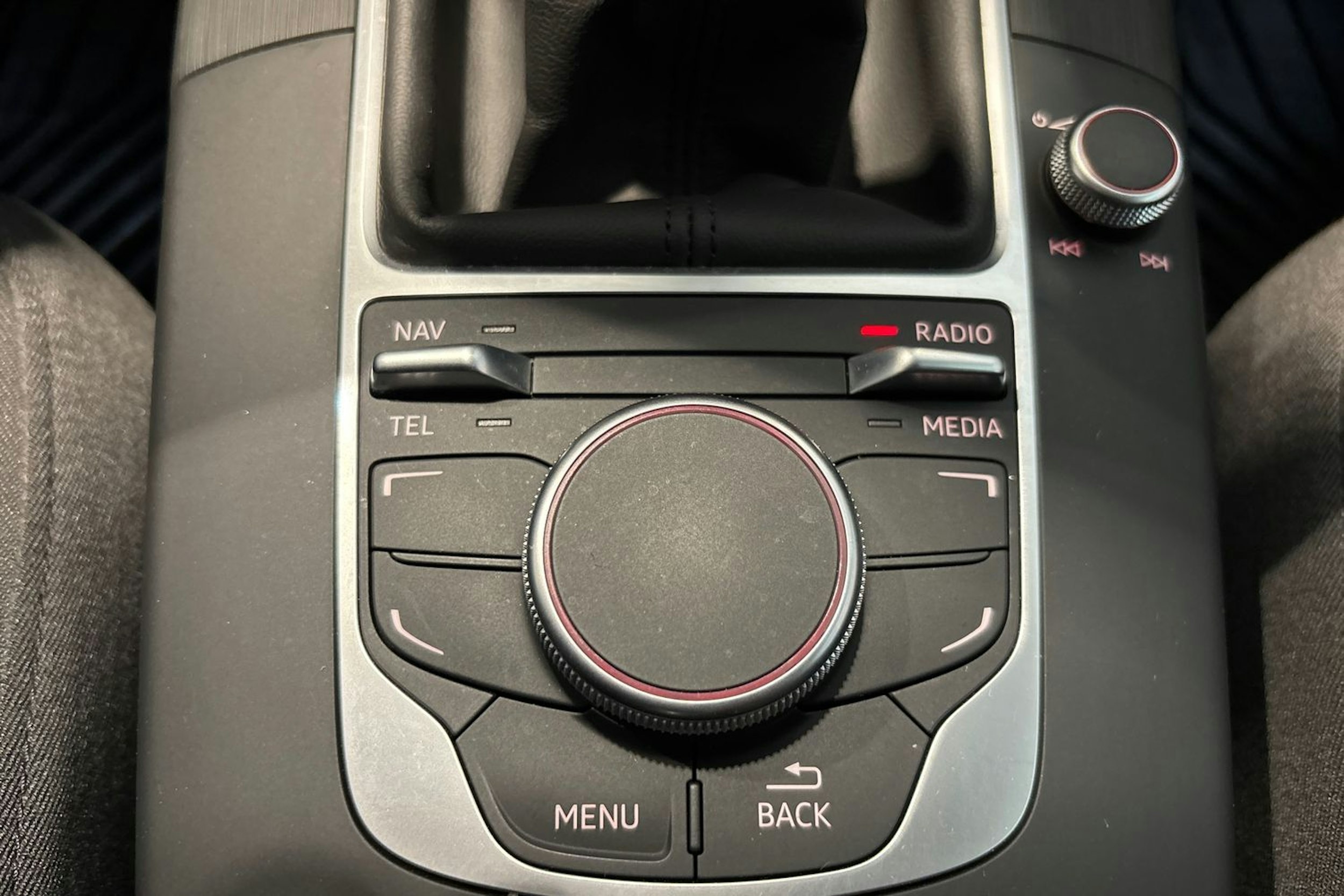 Hopea Audi A3 2016 kuva 27.