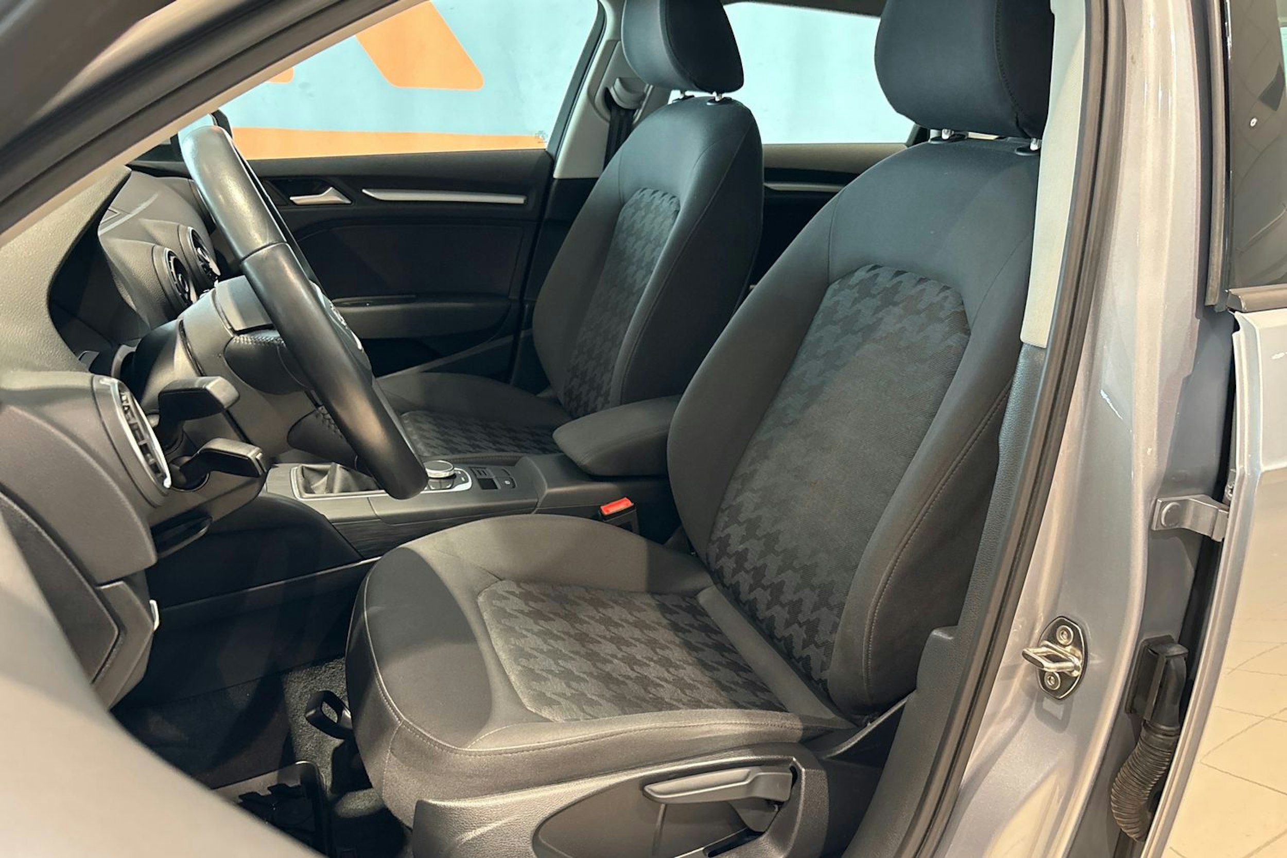Hopea Audi A3 2016 kuva 28.