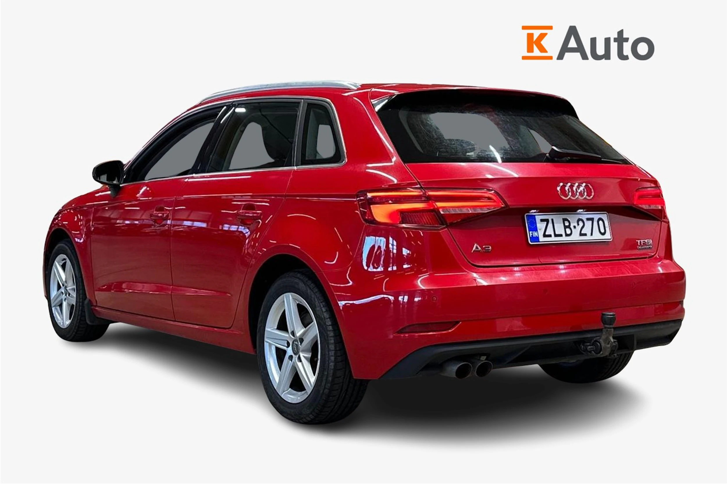 punainen Audi A3 2017 kuva 4.