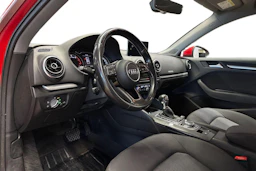 punainen Audi A3 2017 kuva 11.