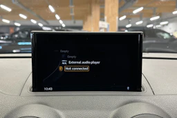punainen Audi A3 2017 kuva 20.