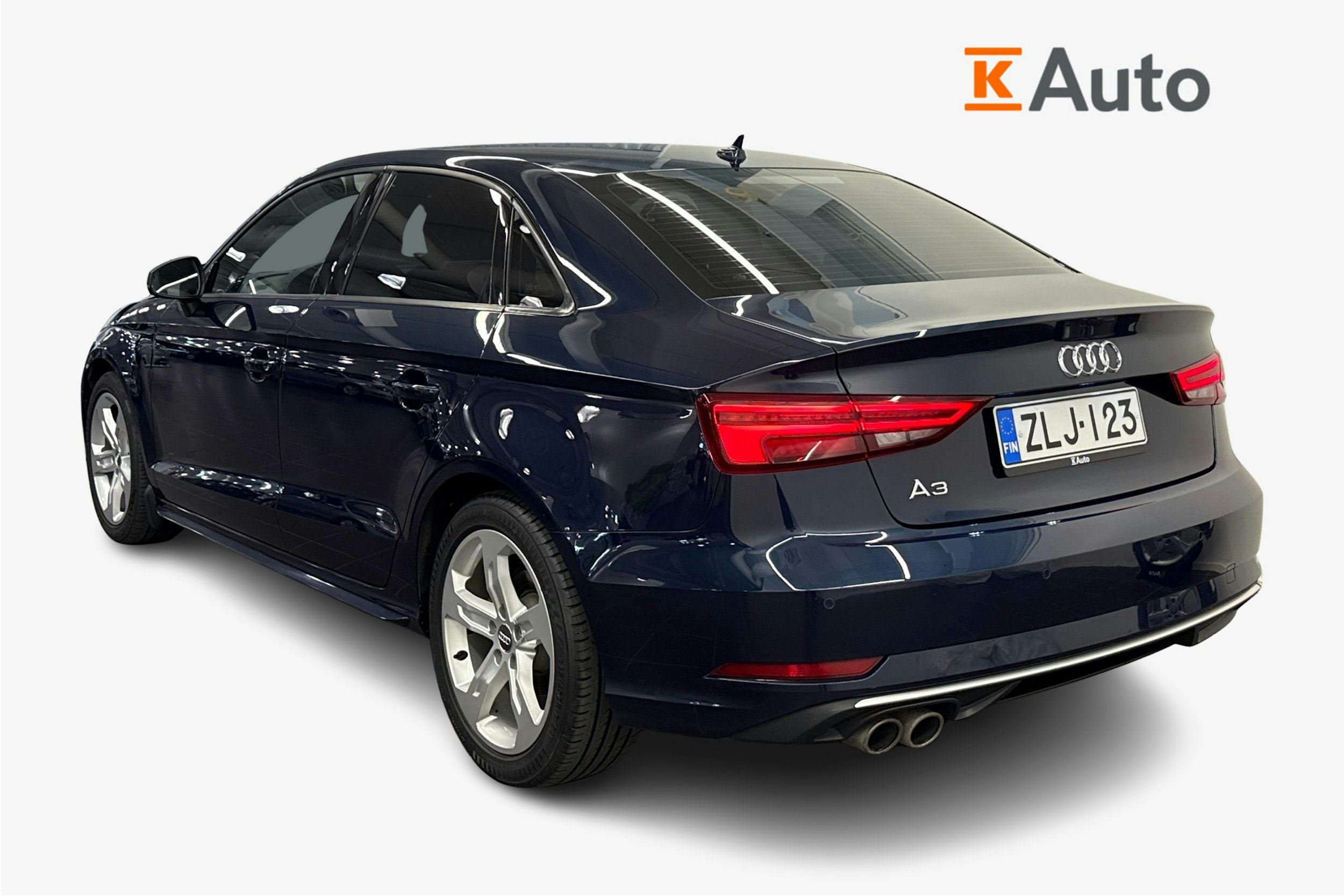 Harmaa Audi A3 2016 kuva 2.
