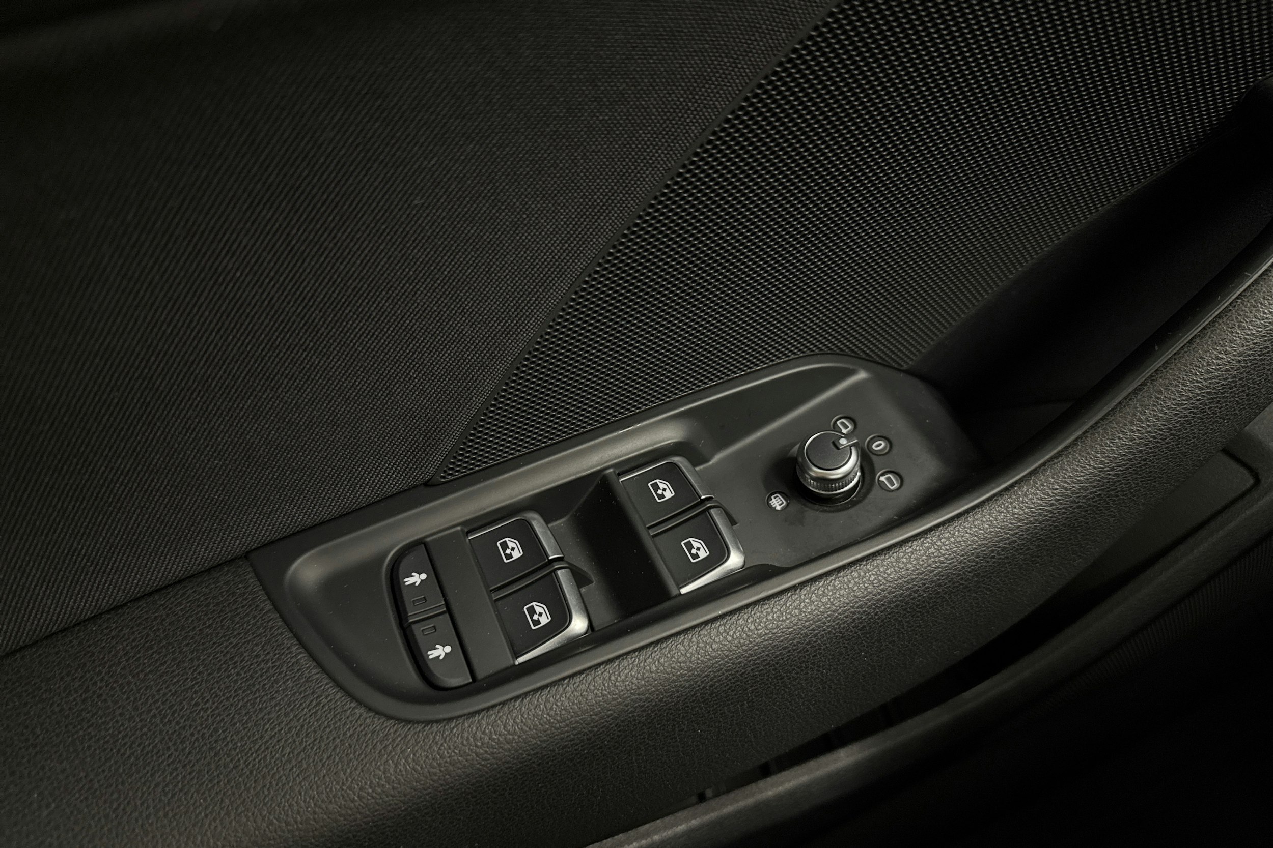 Harmaa Audi A3 2016 kuva 24.