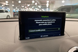 Musta Audi A3 2017 kuva 16.