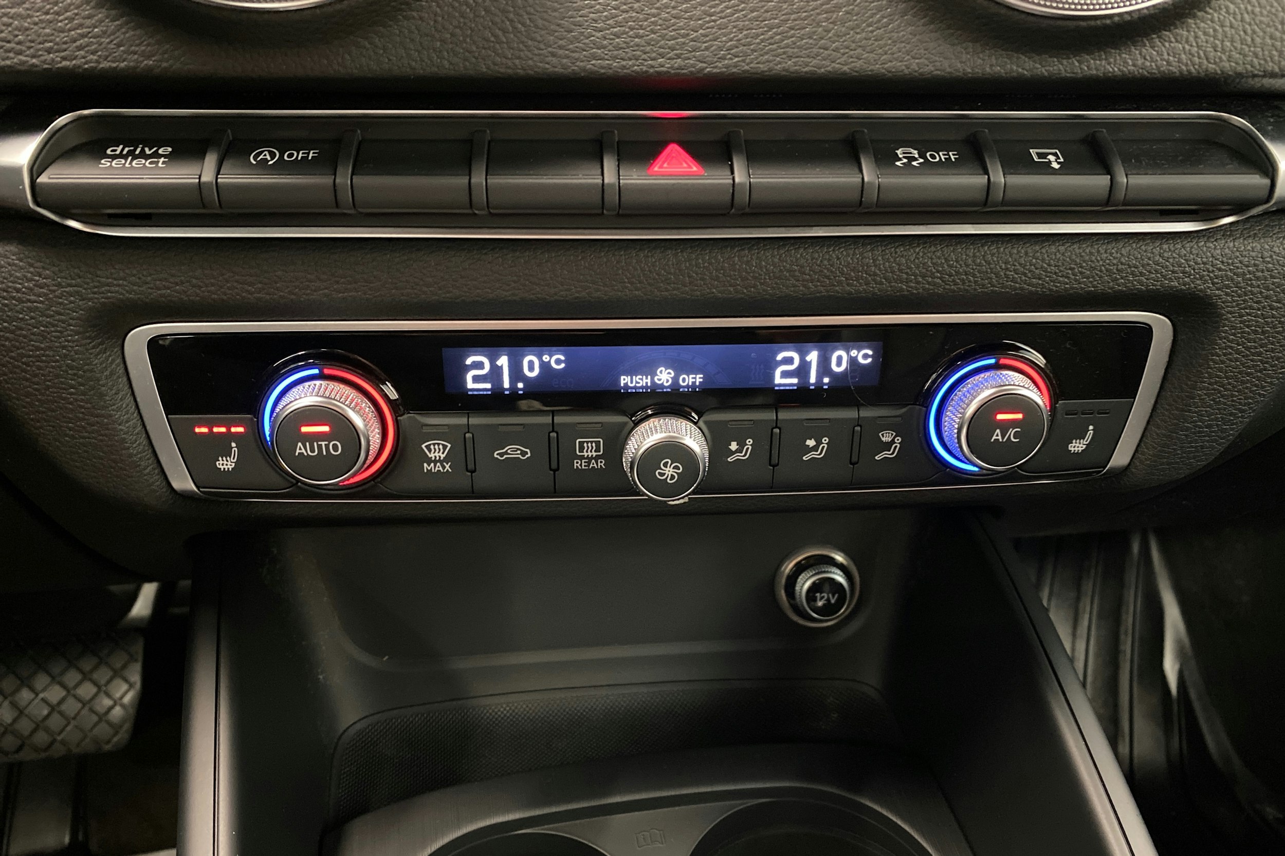 Musta Audi A3 2017 kuva 20.