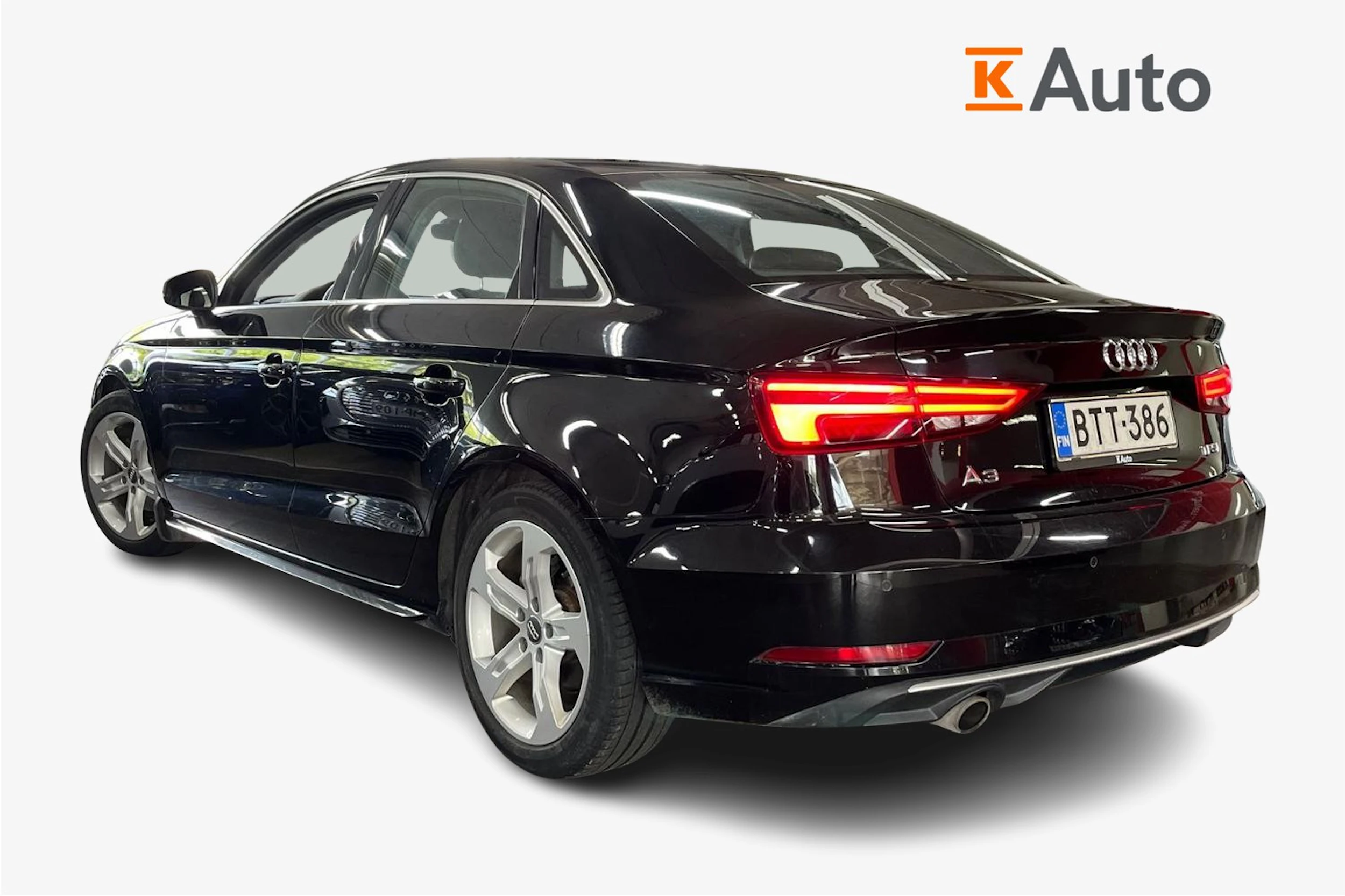 Musta Audi A3 2017 kuva 2.