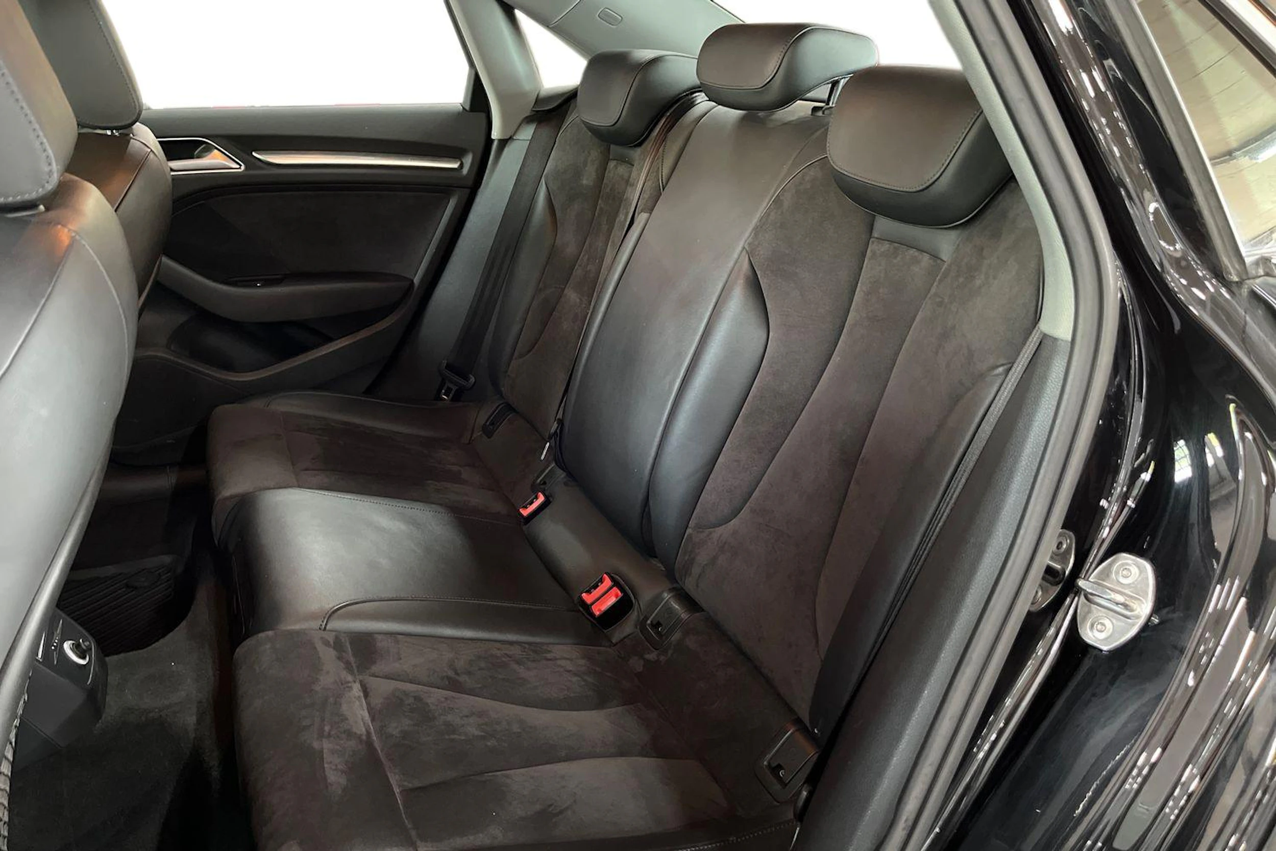 Musta Audi A3 2017 kuva 8.