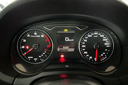Musta Audi A3 2017 kuva 11.
