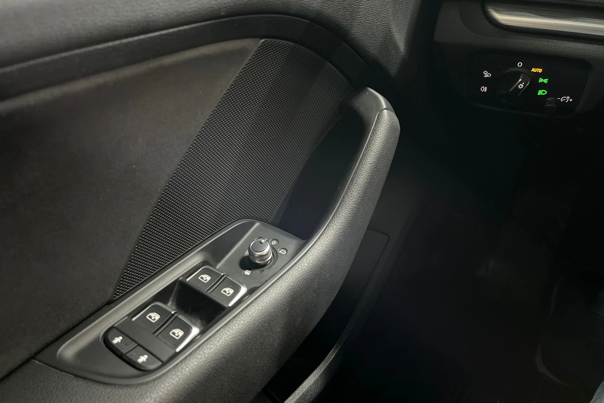 Musta Audi A3 2017 kuva 13.