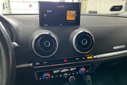Musta Audi A3 2017 kuva 15.