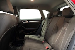 punainen Audi A3 2017 kuva 10.