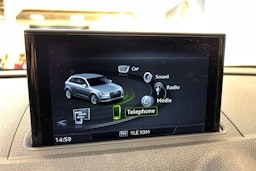 punainen Audi A3 2017 kuva 21.