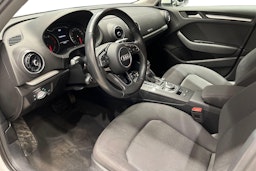 valkoinen Audi A3 2017 kuva 3.