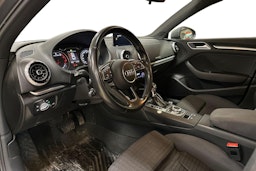 harmaa Audi A3 2017 kuva 3.