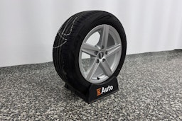 punainen Audi A3 2017 kuva 13.