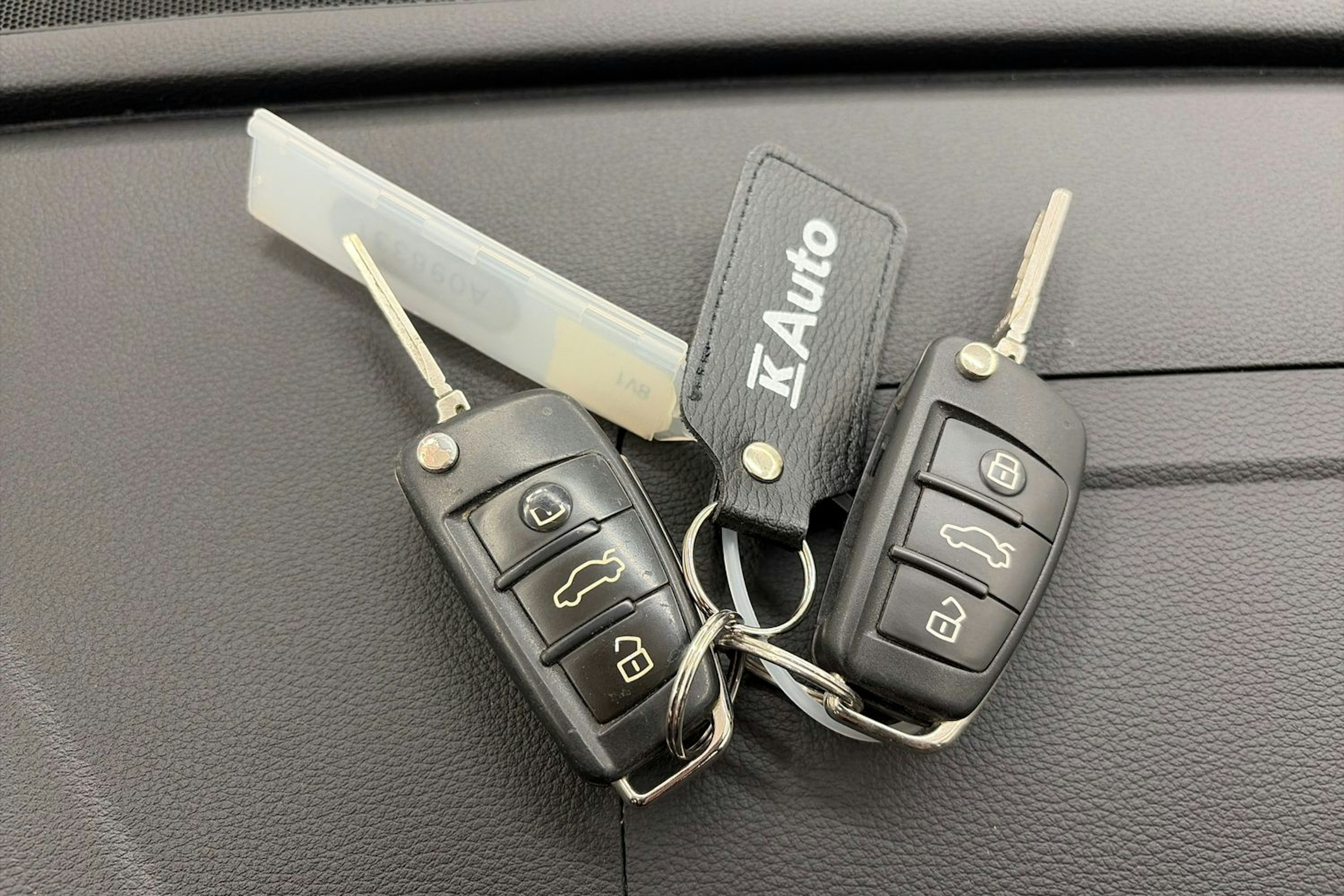 punainen Audi A3 2017 kuva 23.