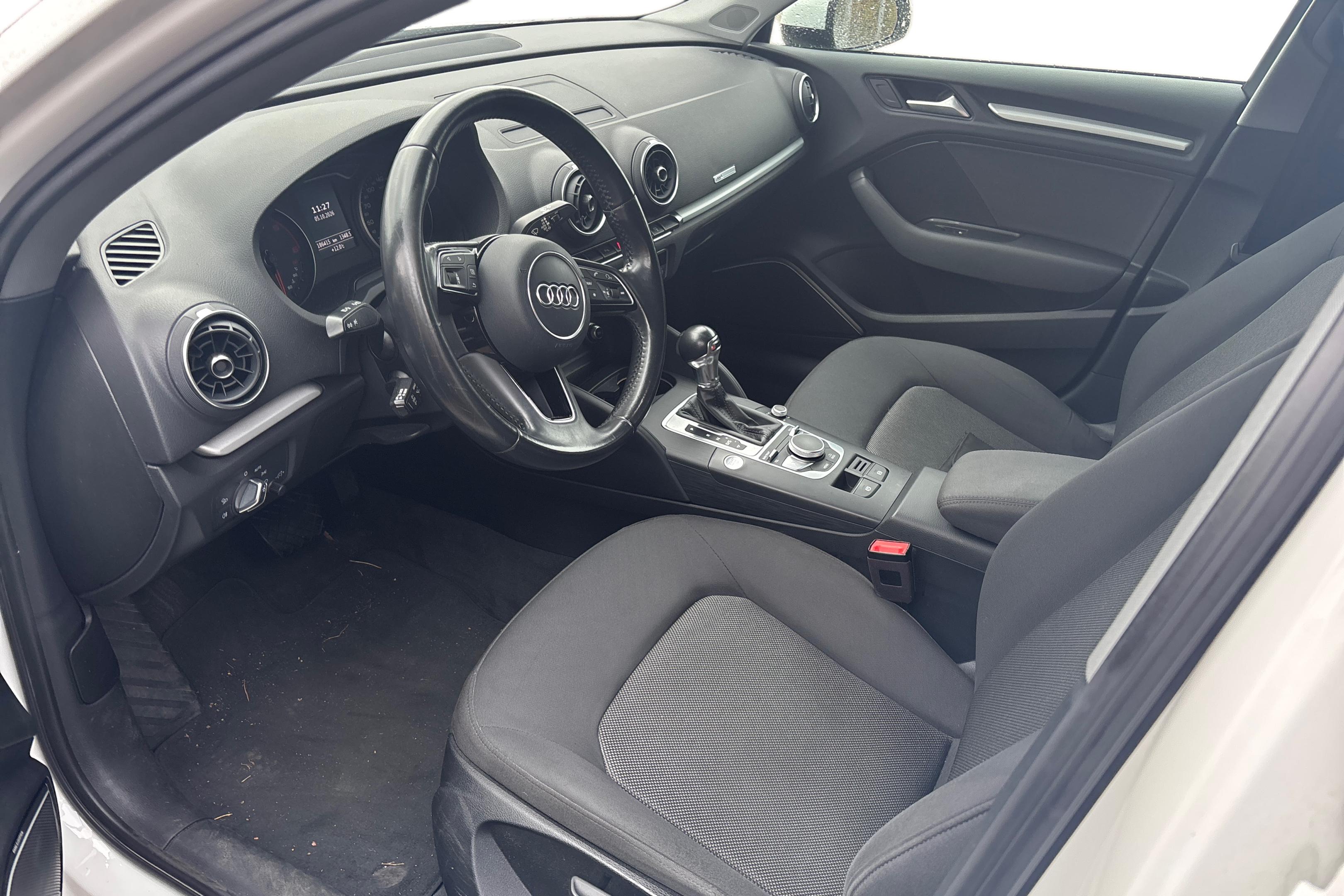 Audi A3 2017, photo 3/3