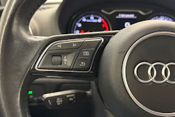 Valkoinen Audi A3 2017 kuva 18.