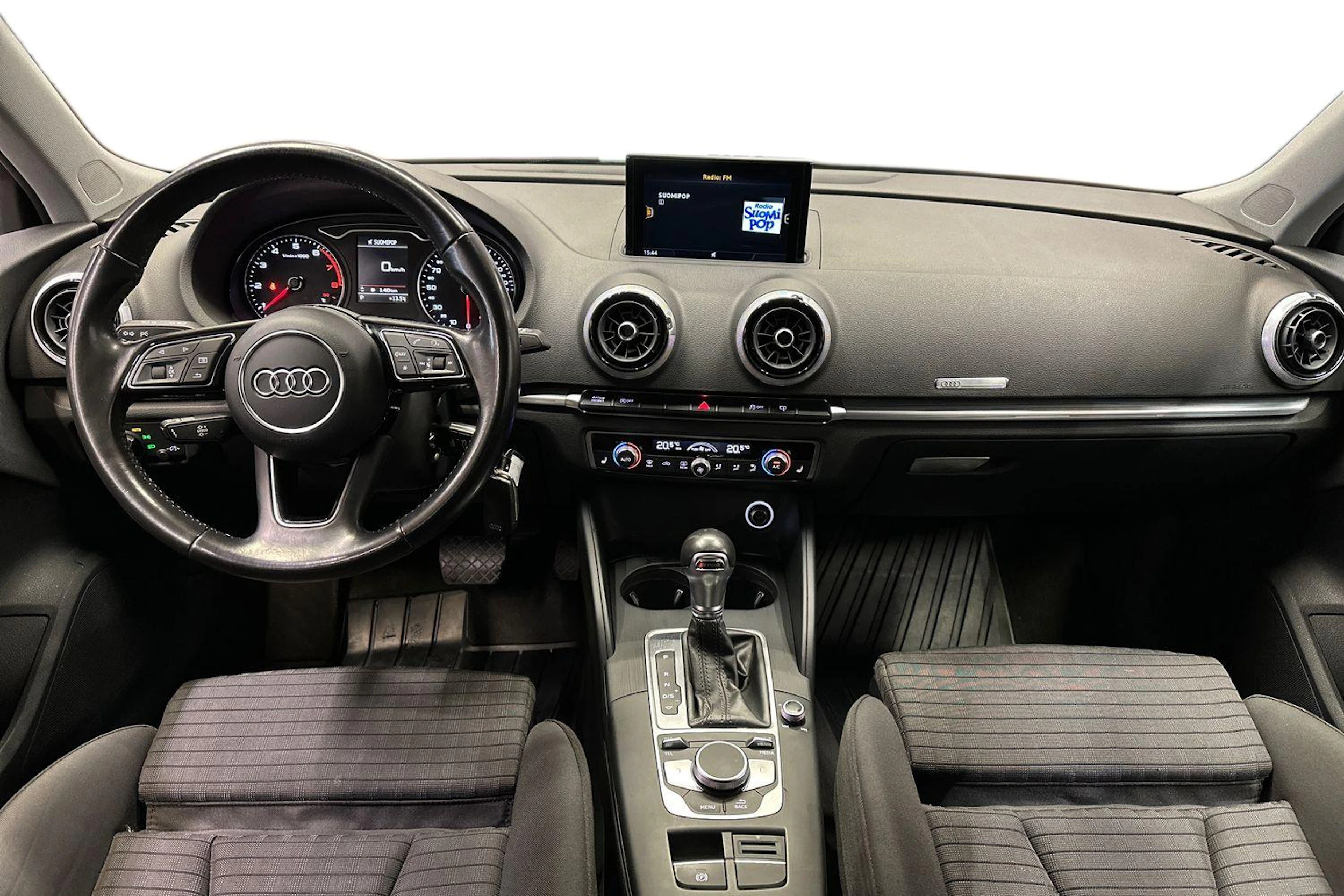 harmaa Audi A3 2017 kuva 7.