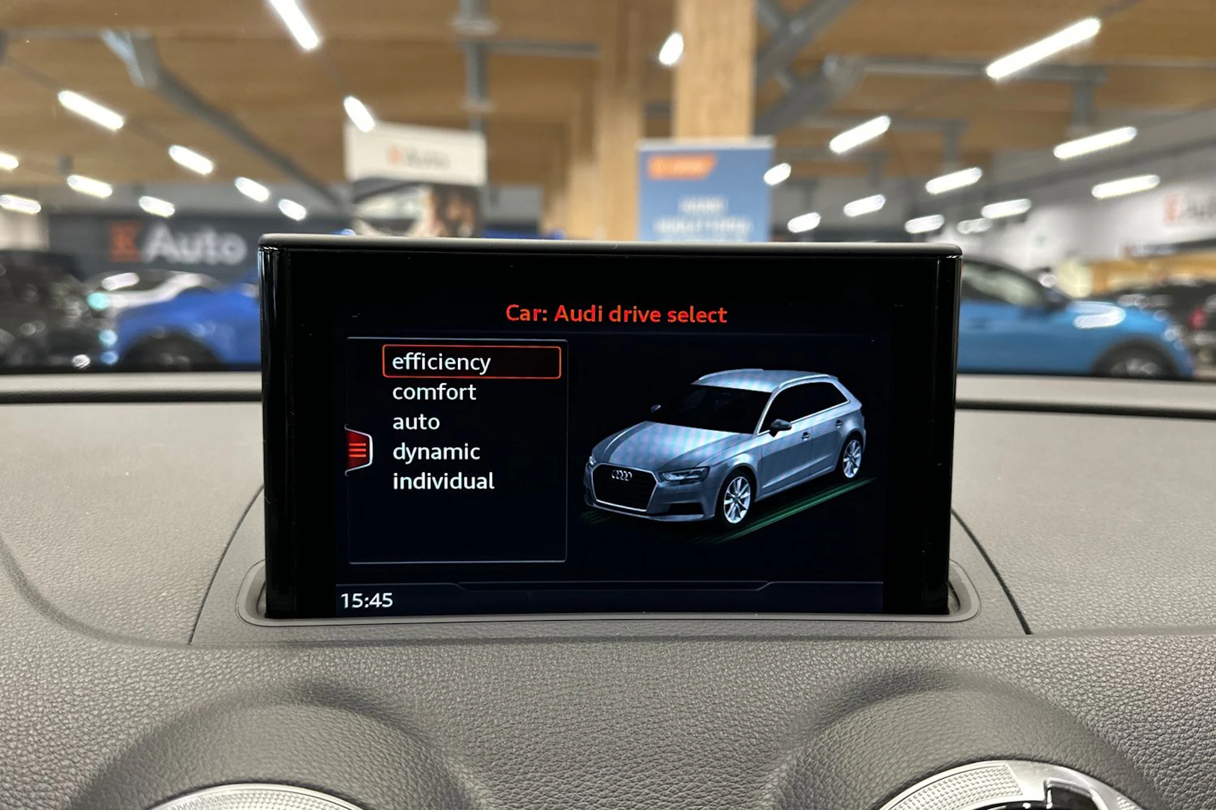 harmaa Audi A3 2017 kuva 12.