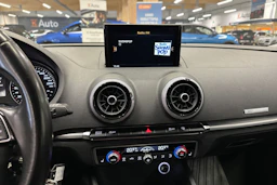 harmaa Audi A3 2017 kuva 13.