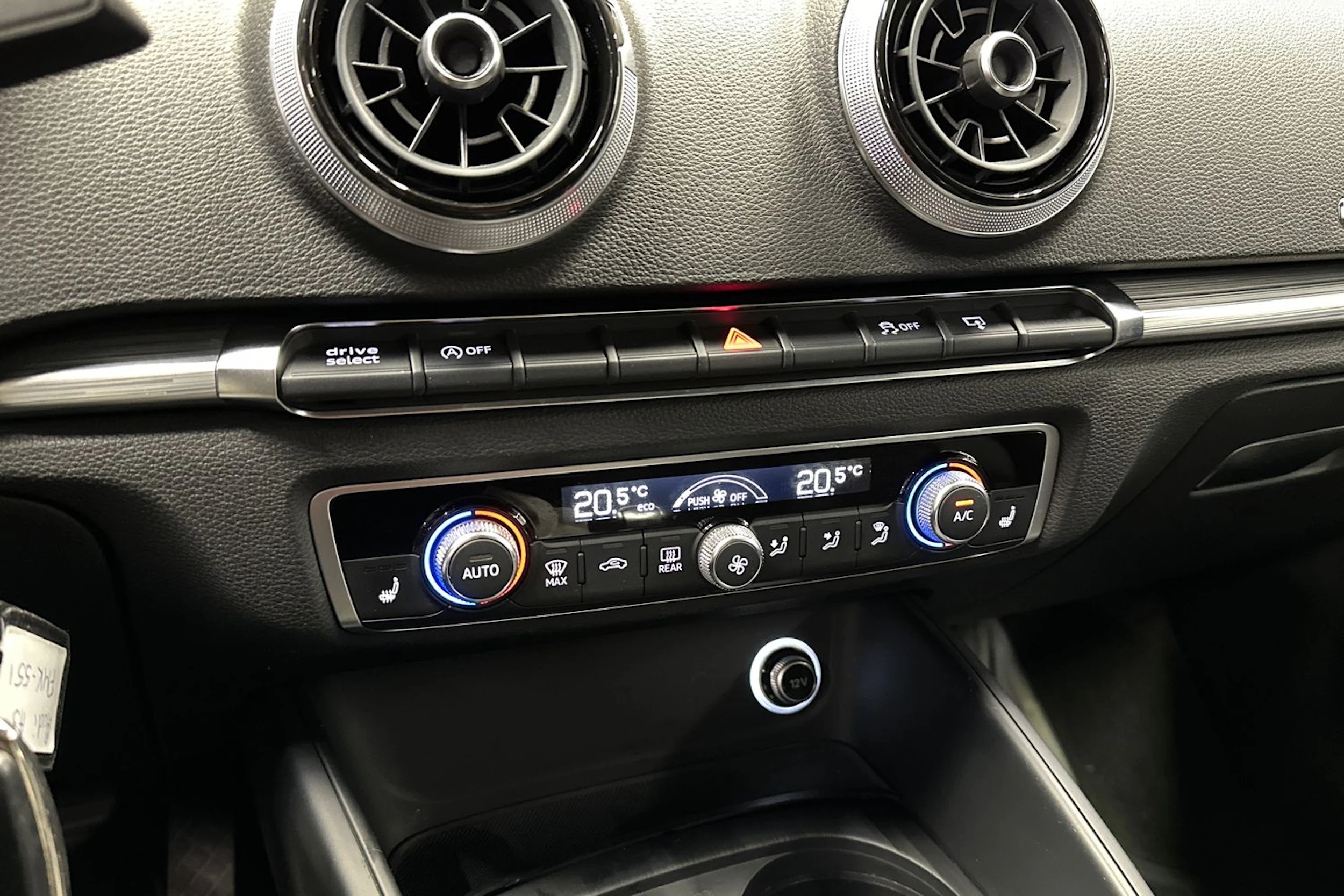harmaa Audi A3 2017 kuva 14.