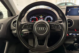 musta Audi A3 2017 kuva 14.