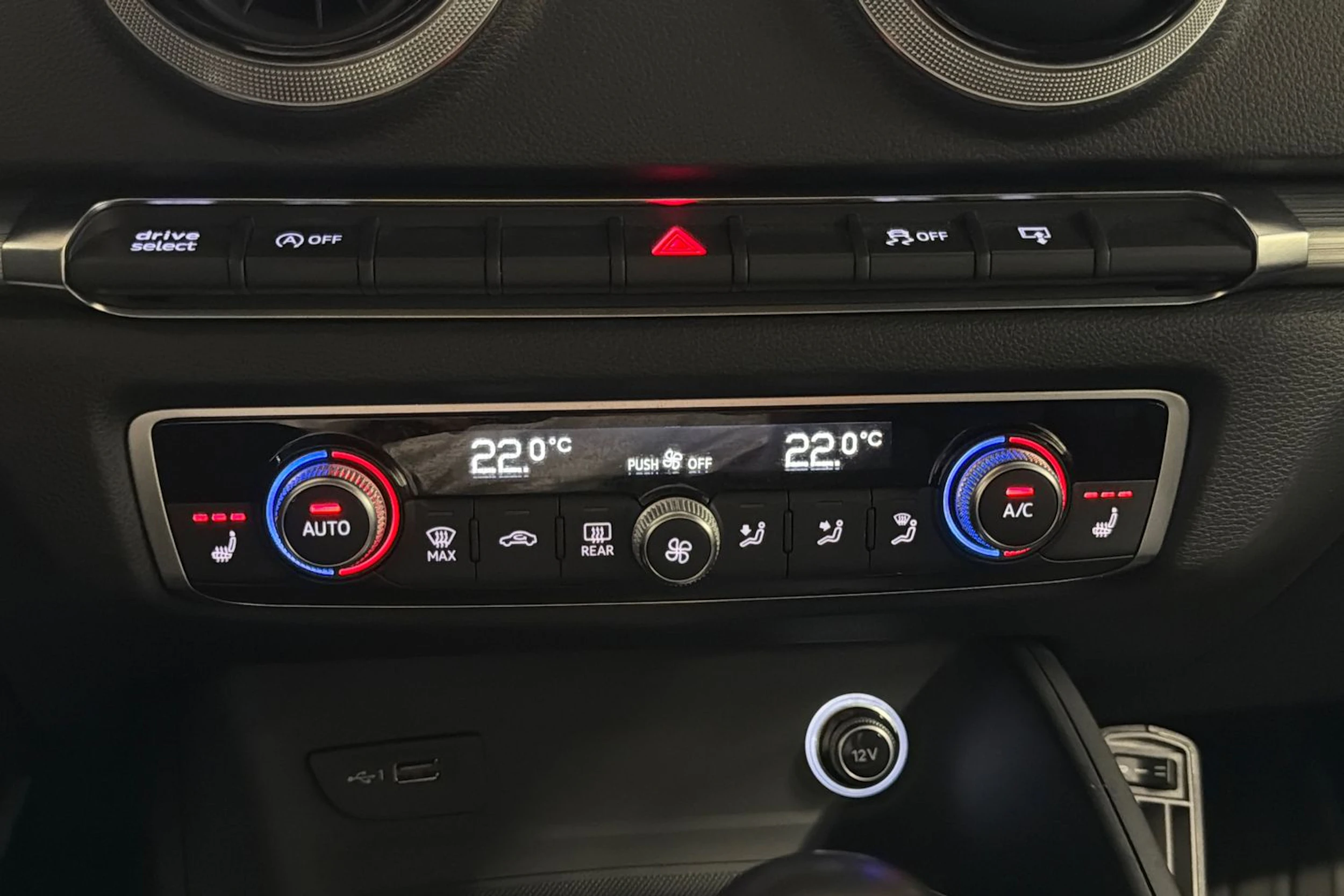 musta Audi A3 2017 kuva 23.