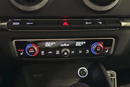 musta Audi A3 2017 kuva 23.