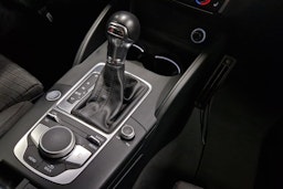 hopea Audi A3 2017 kuva 18.