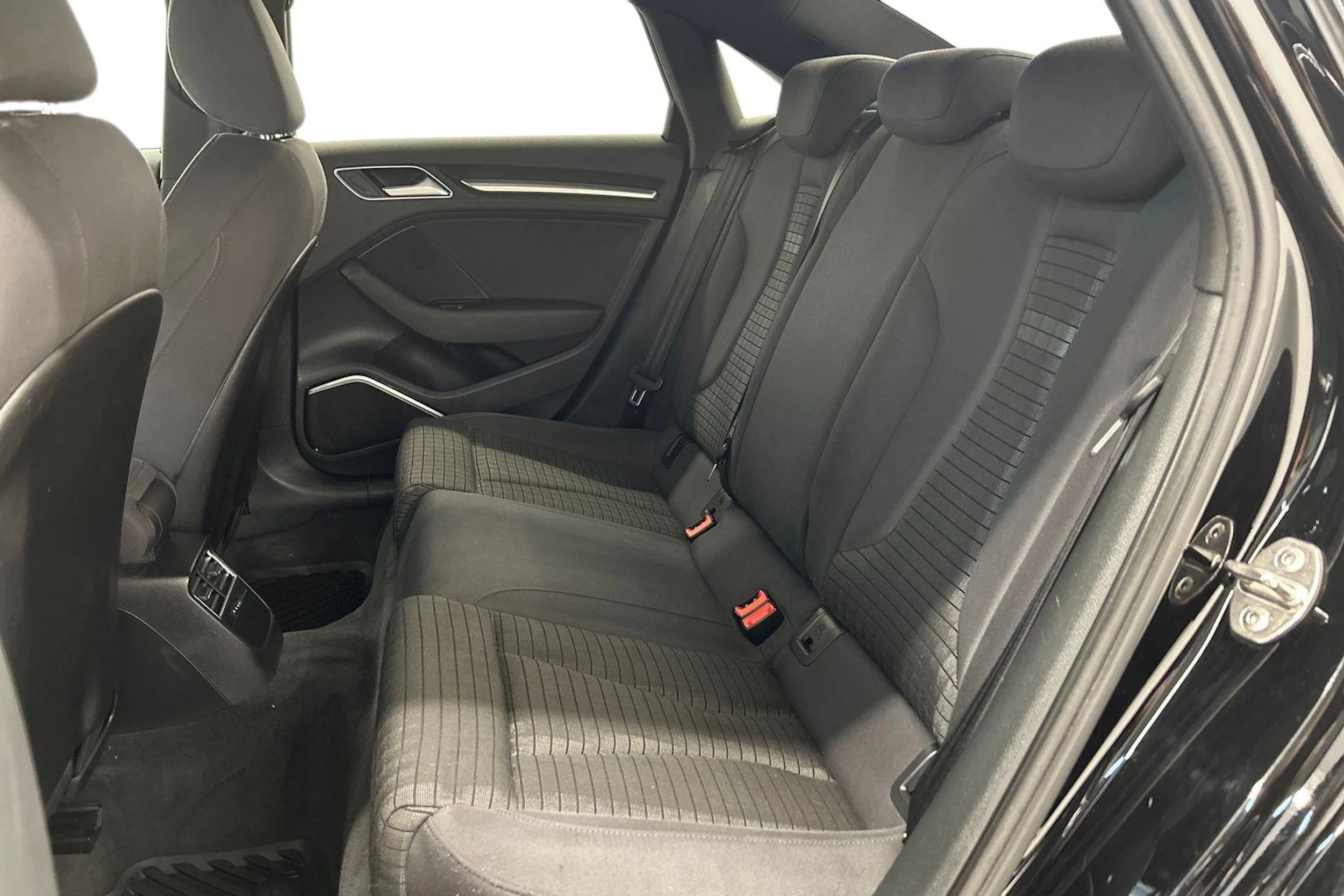 musta Audi A3 2017 kuva 8.